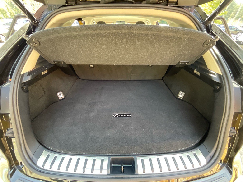 2017 Lexus NX 200t Image 35