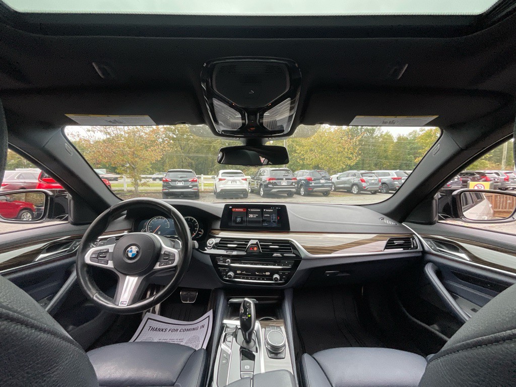 2018 BMW 5 Series Image 19