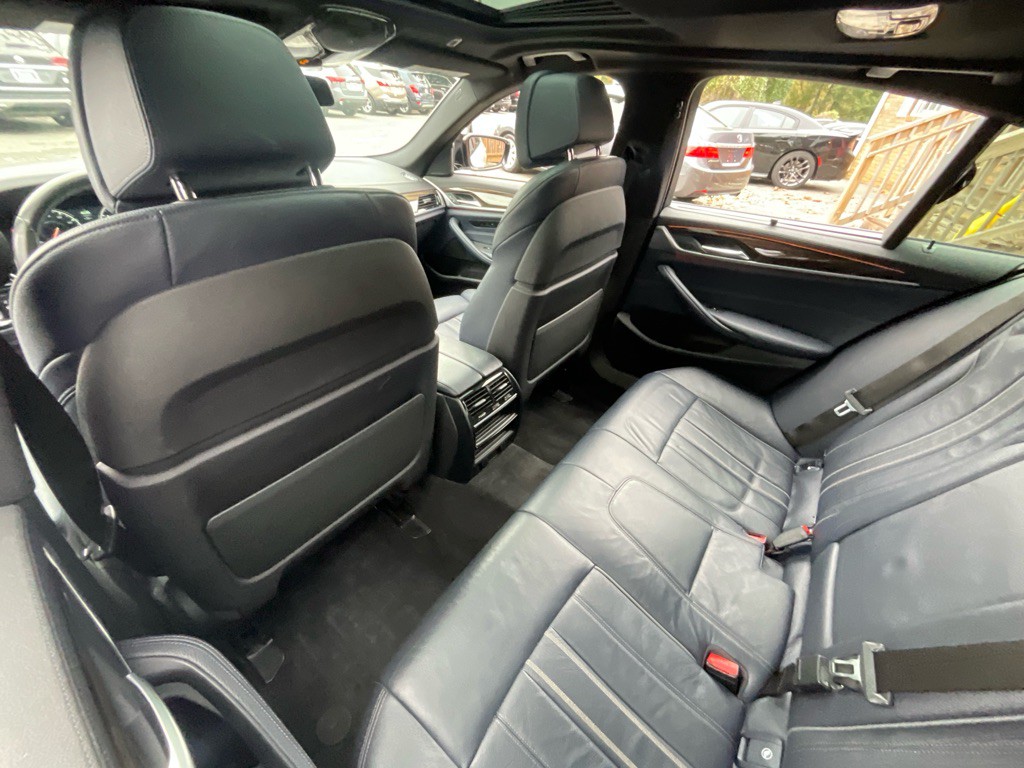 2018 BMW 5 Series Image 28