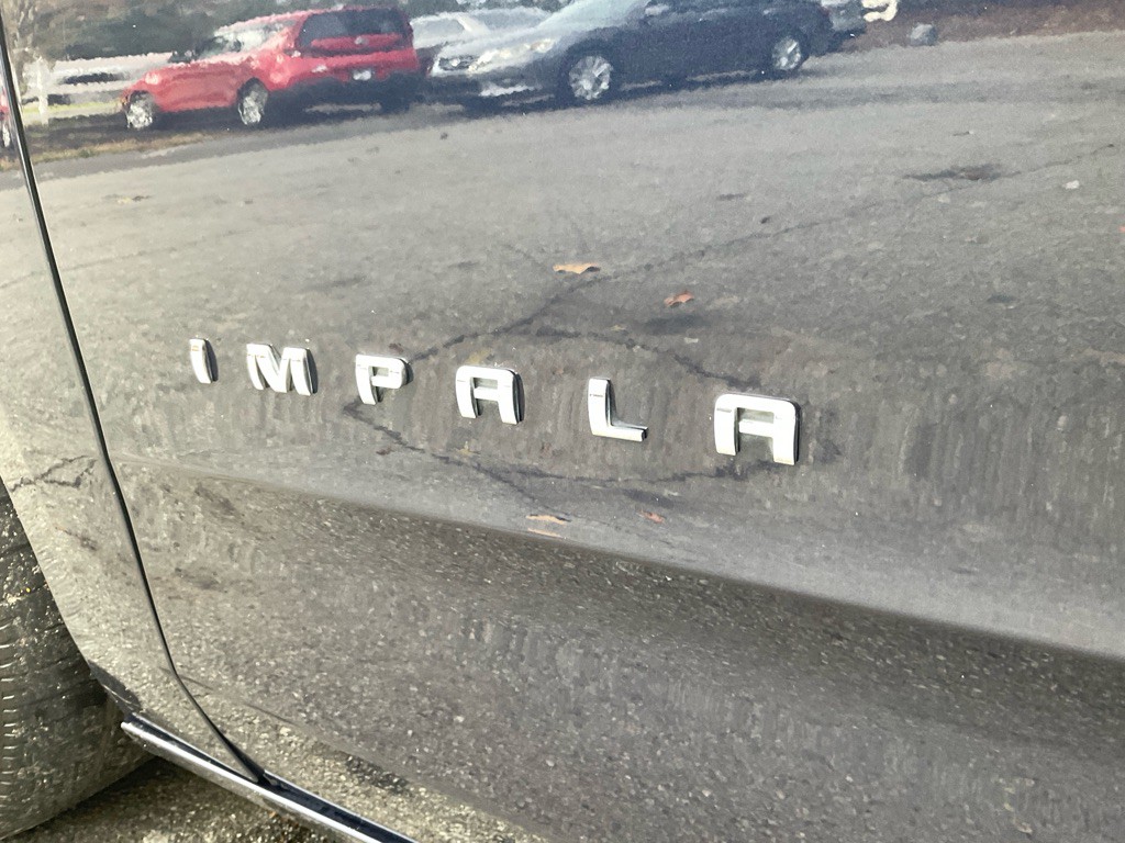 2019 Chevrolet Impala Image 12