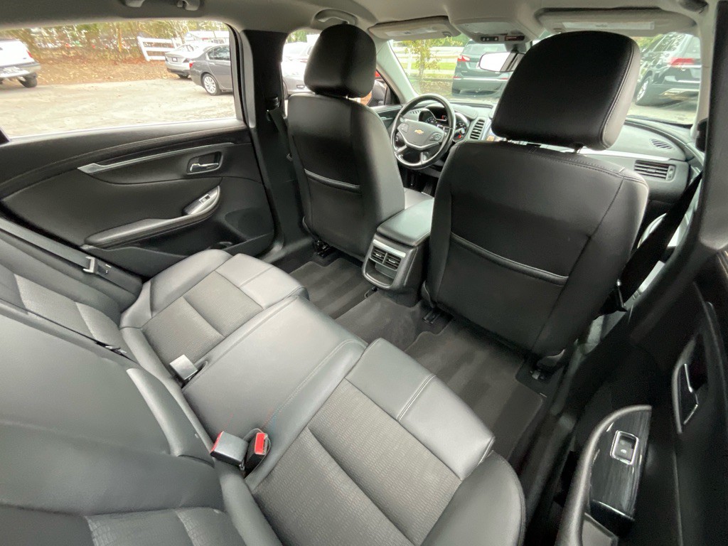 2019 Chevrolet Impala Image 32