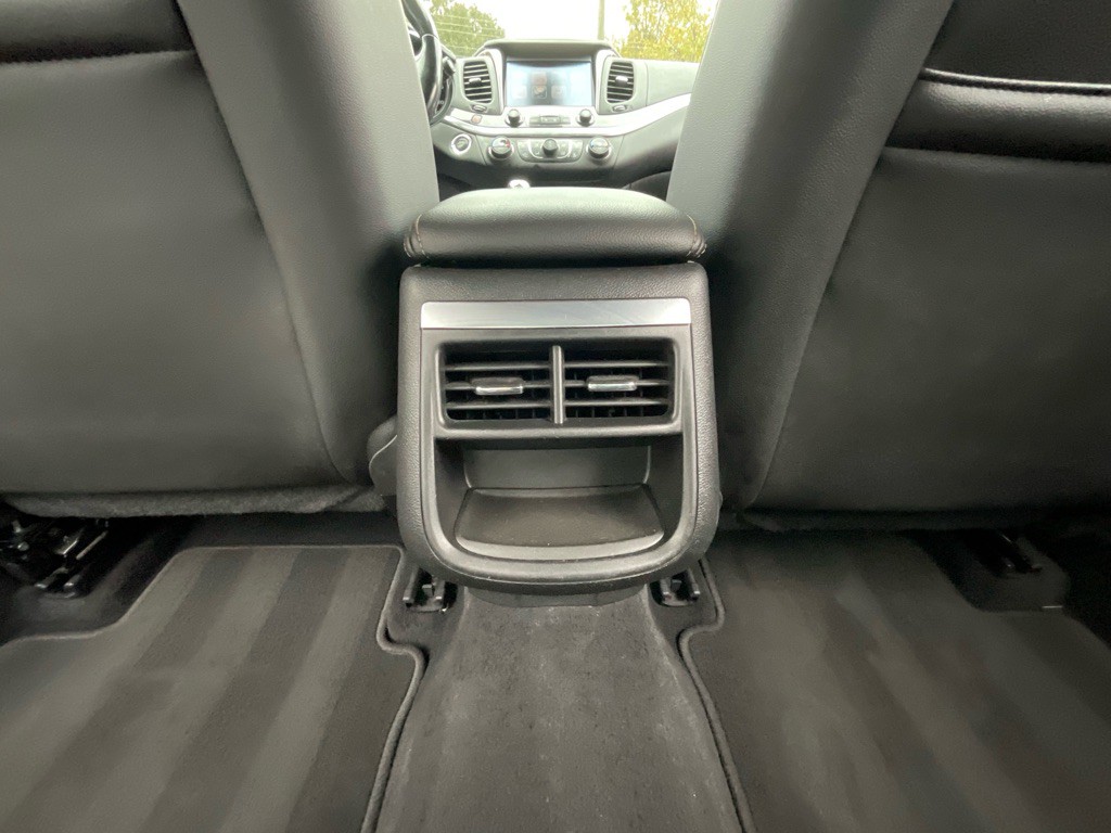 2019 Chevrolet Impala Image 35