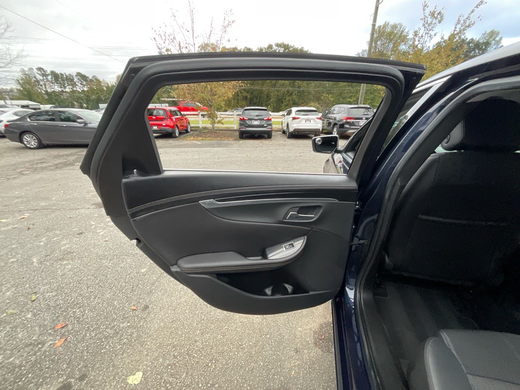 2019 Chevrolet Impala Image 41