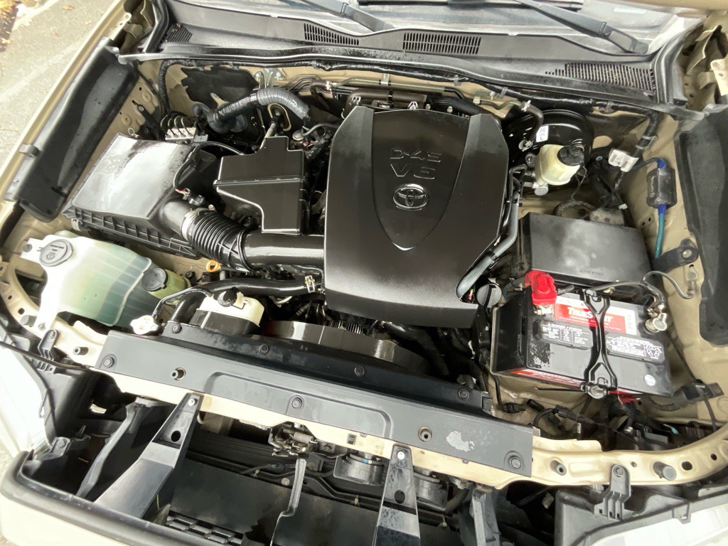 2017 Toyota Tacoma Image 13