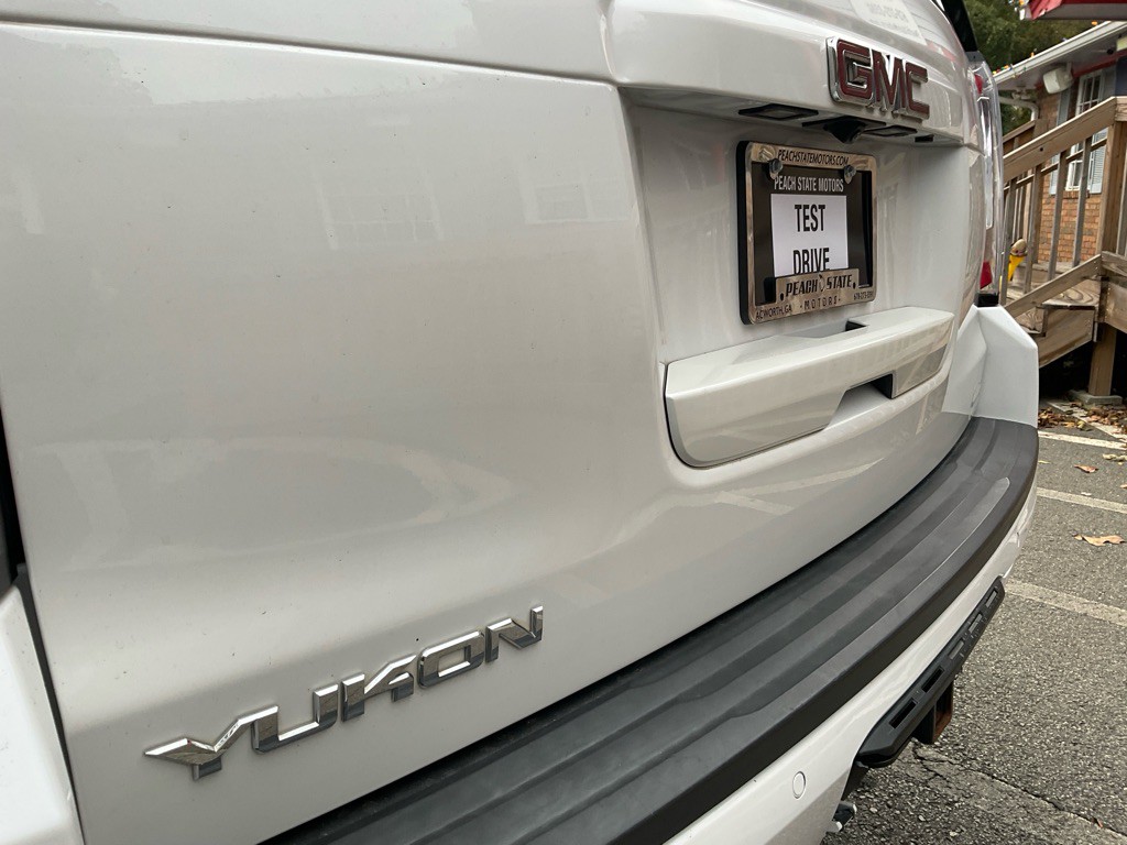 2018 GMC Yukon Image 9