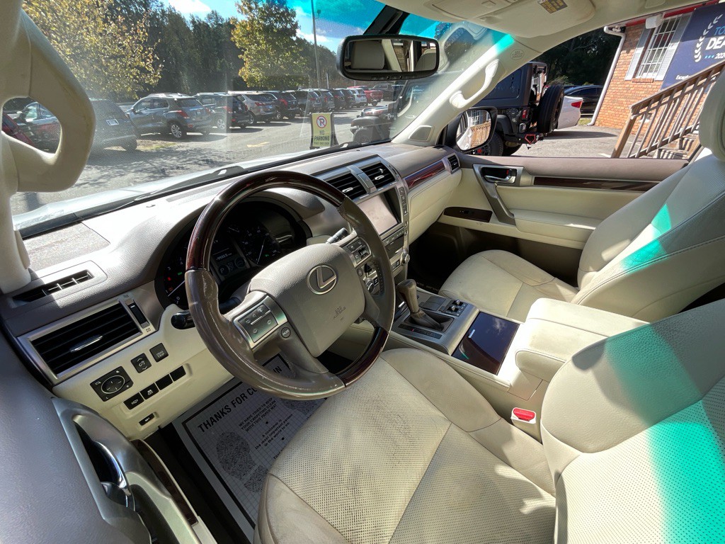 2017 Lexus GX 460 Image 14