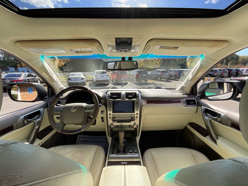 2017 Lexus GX 460 Image 19