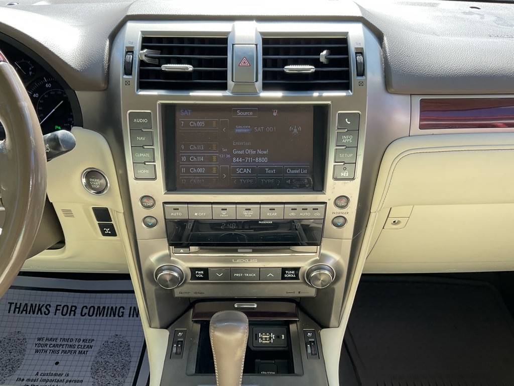 2017 Lexus GX 460 Image 21