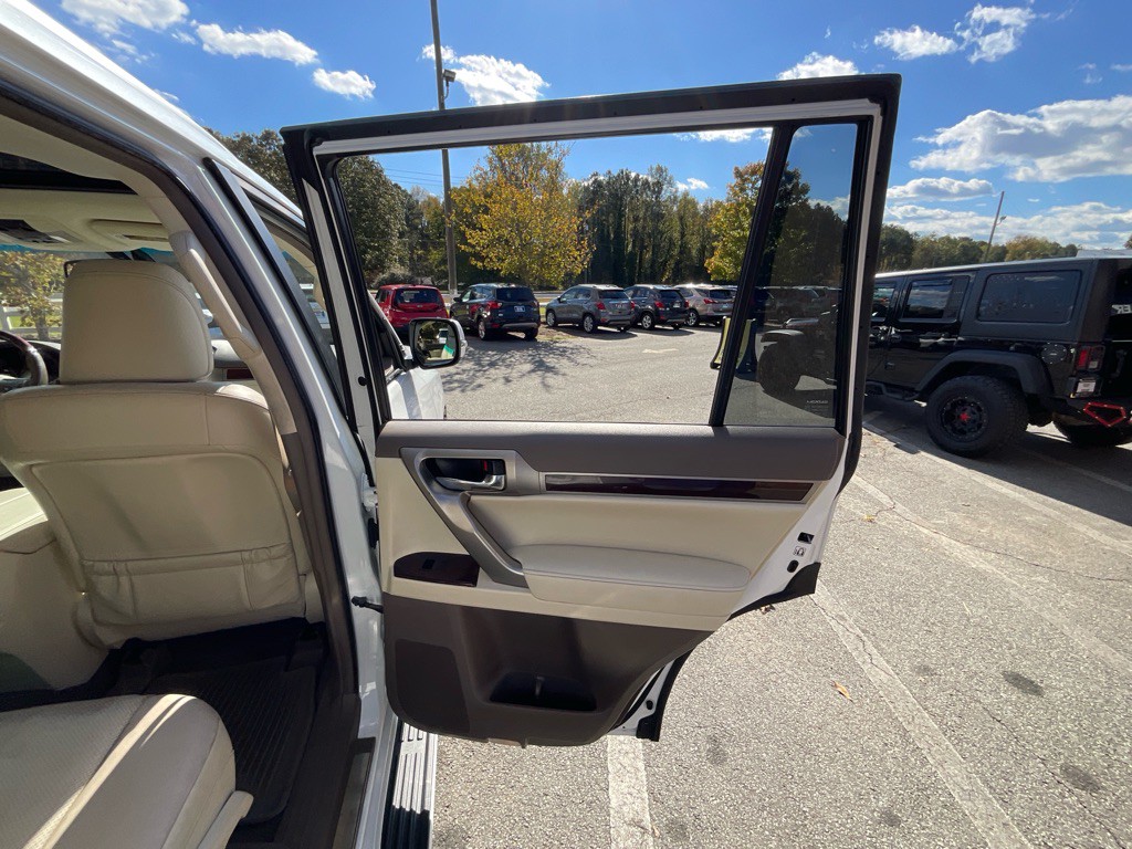 2017 Lexus GX 460 Image 45