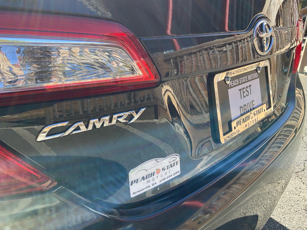 2012 Toyota Camry Image 9