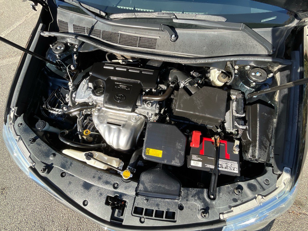 2012 Toyota Camry Image 12