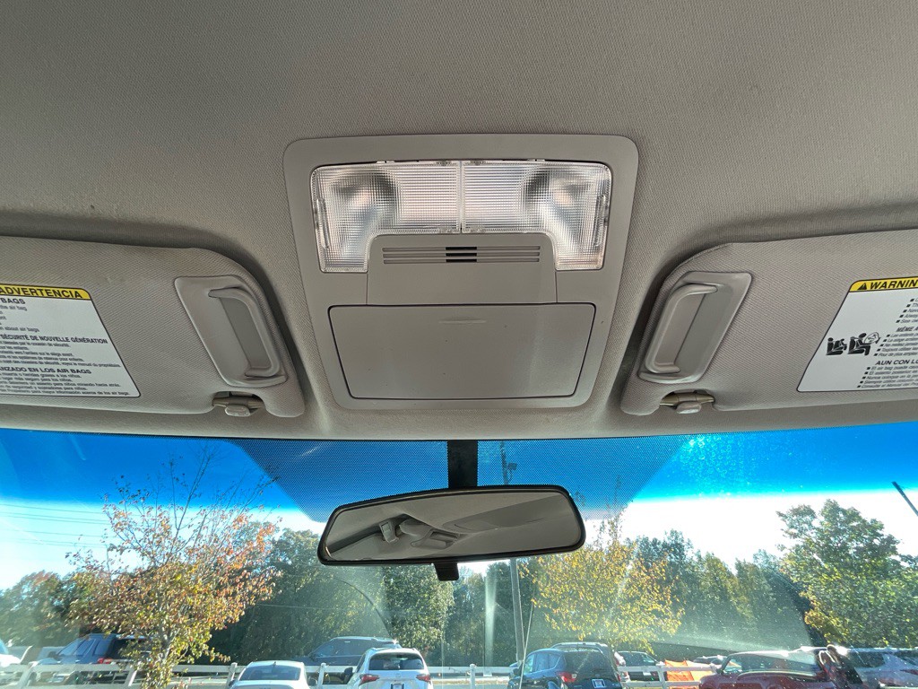 2012 Toyota Camry Image 24