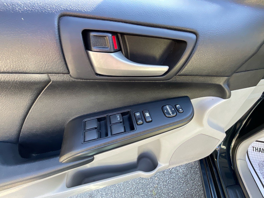 2012 Toyota Camry Image 36