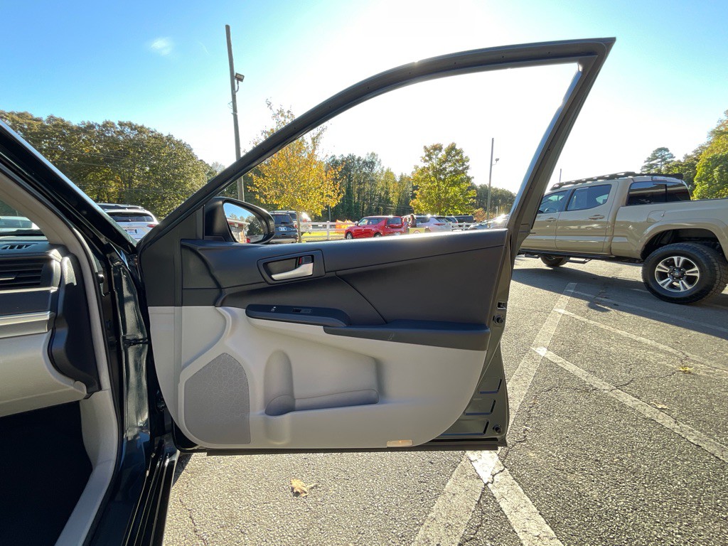 2012 Toyota Camry Image 39