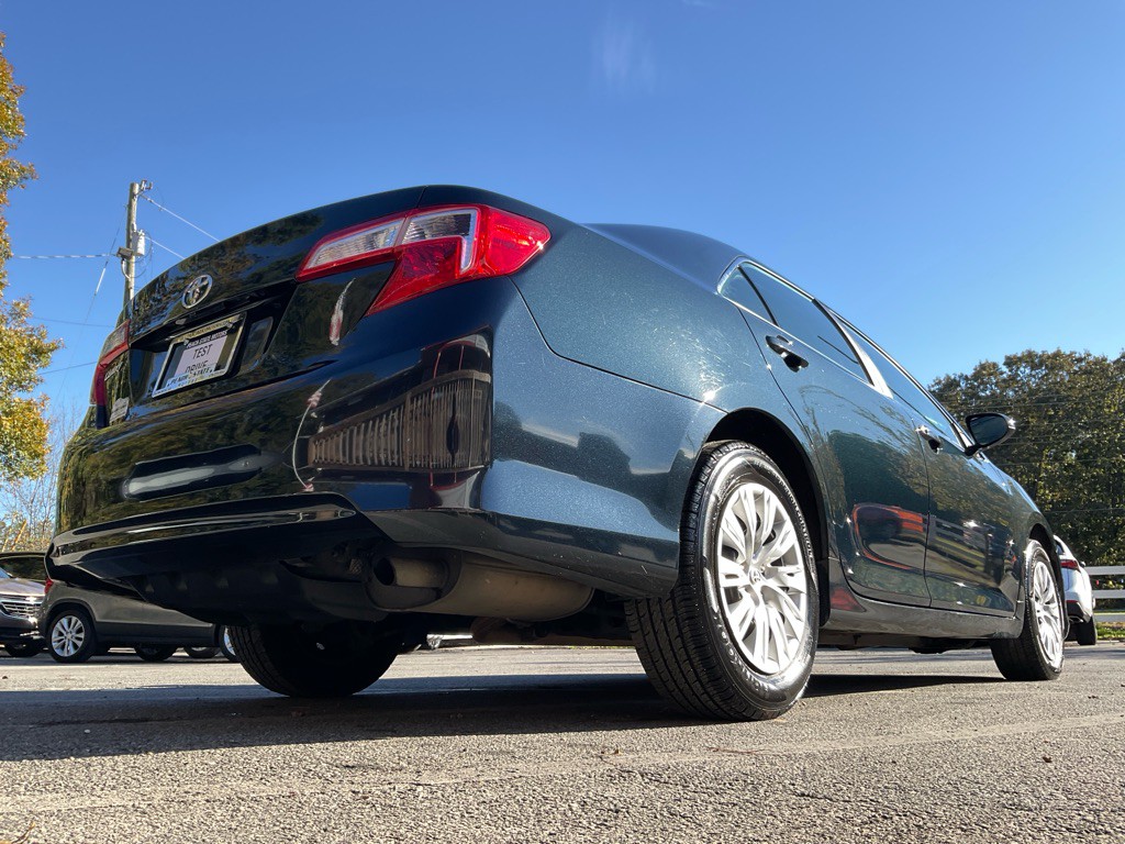 2012 Toyota Camry Image 42