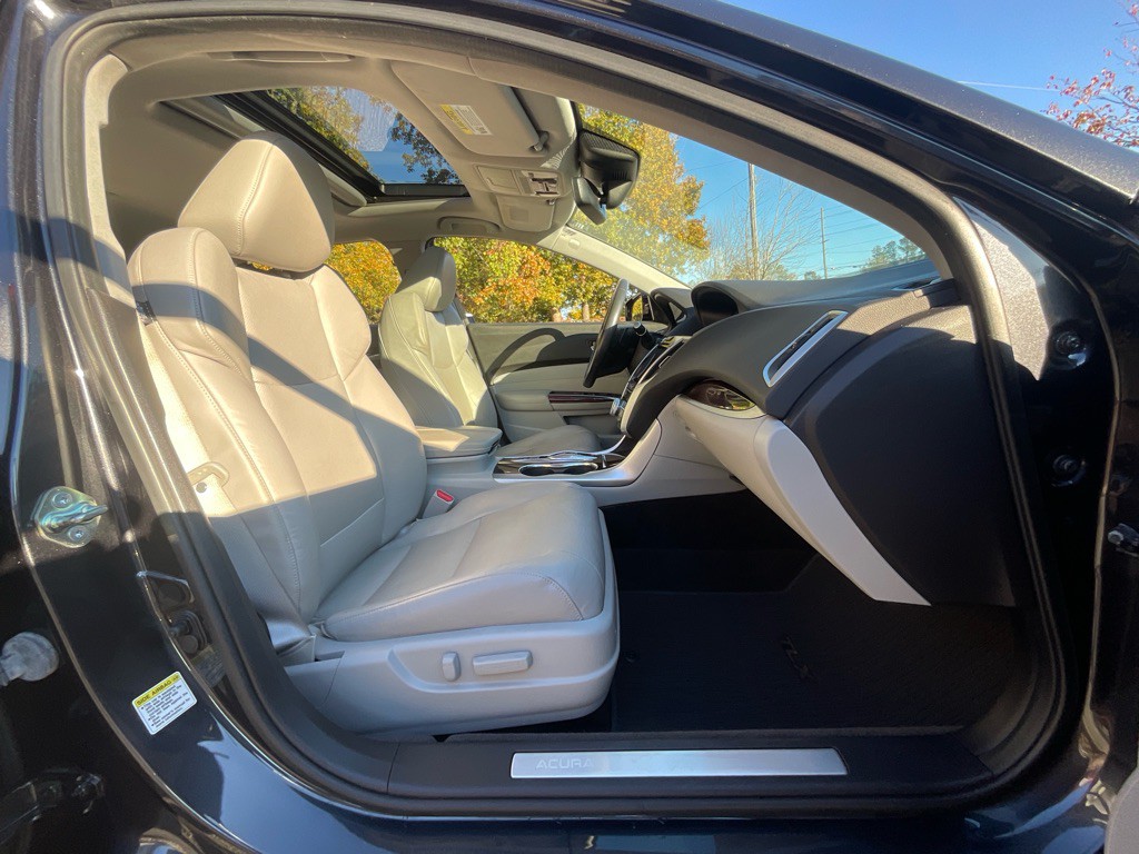 2015 Acura TL Image 16