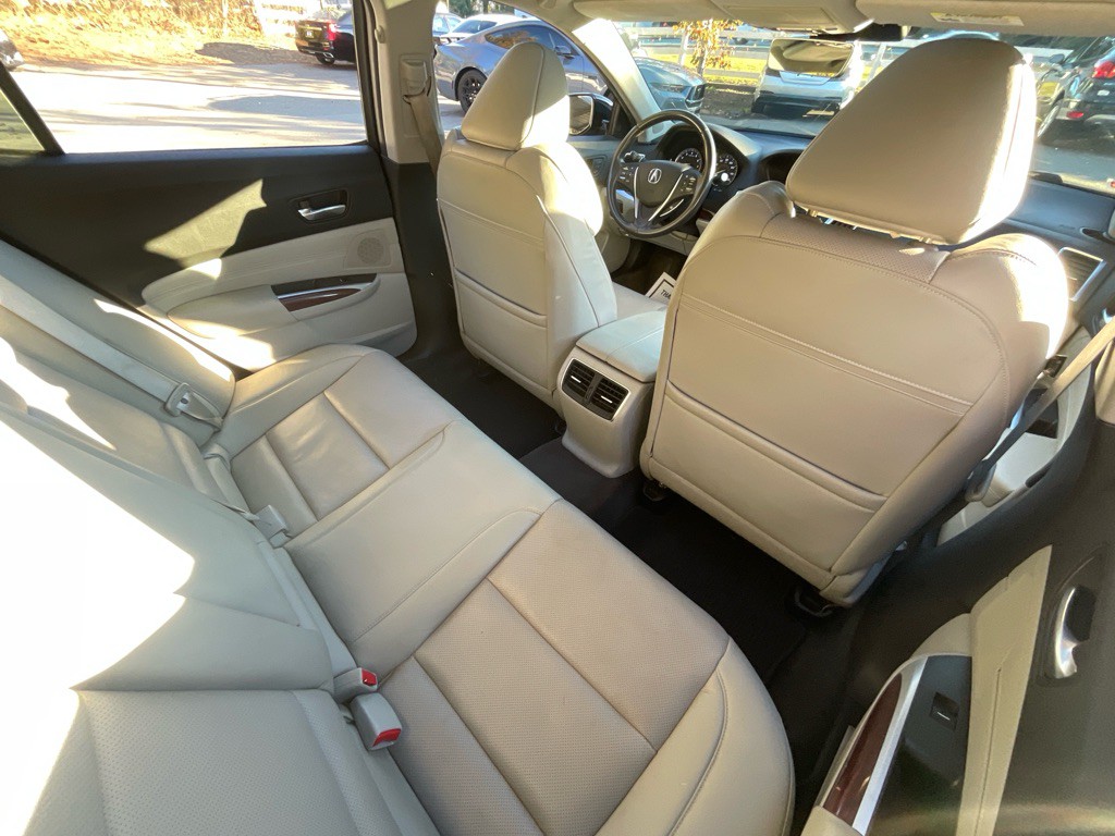 2015 Acura TL Image 32