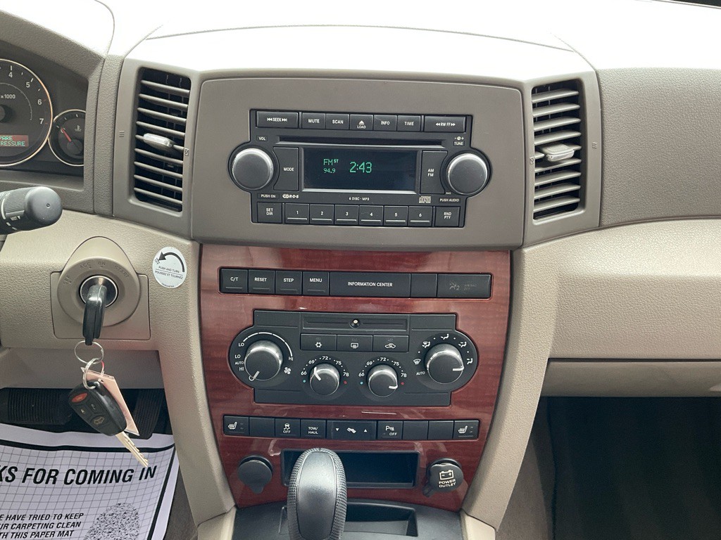 2006 Jeep Grand Cherokee Image 24