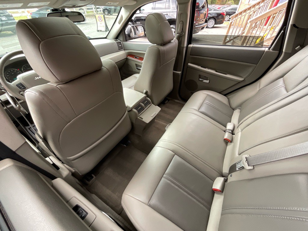 2006 Jeep Grand Cherokee Image 30