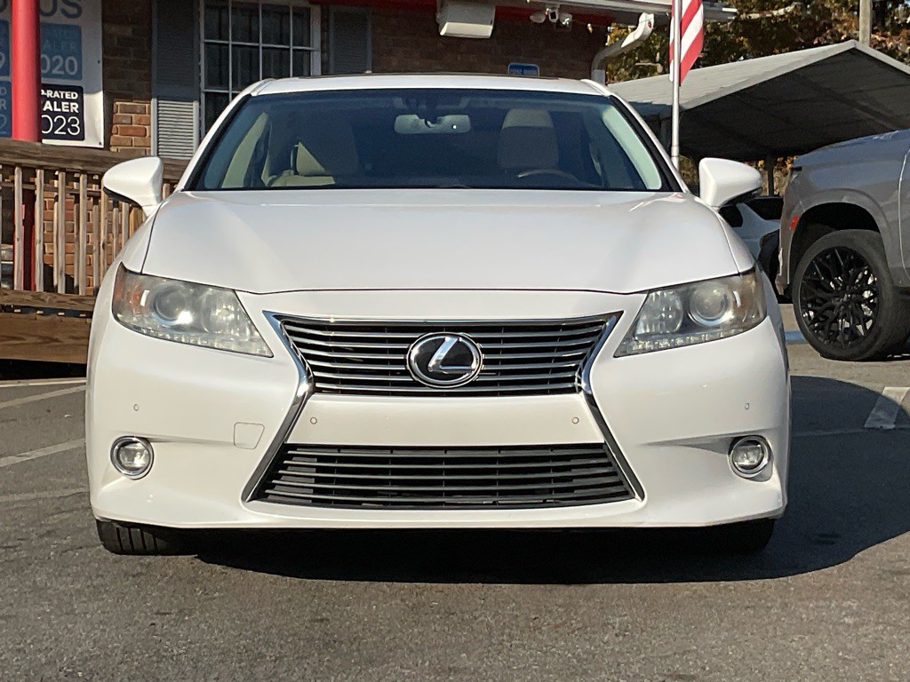 2015 Lexus ES 350 Image 2