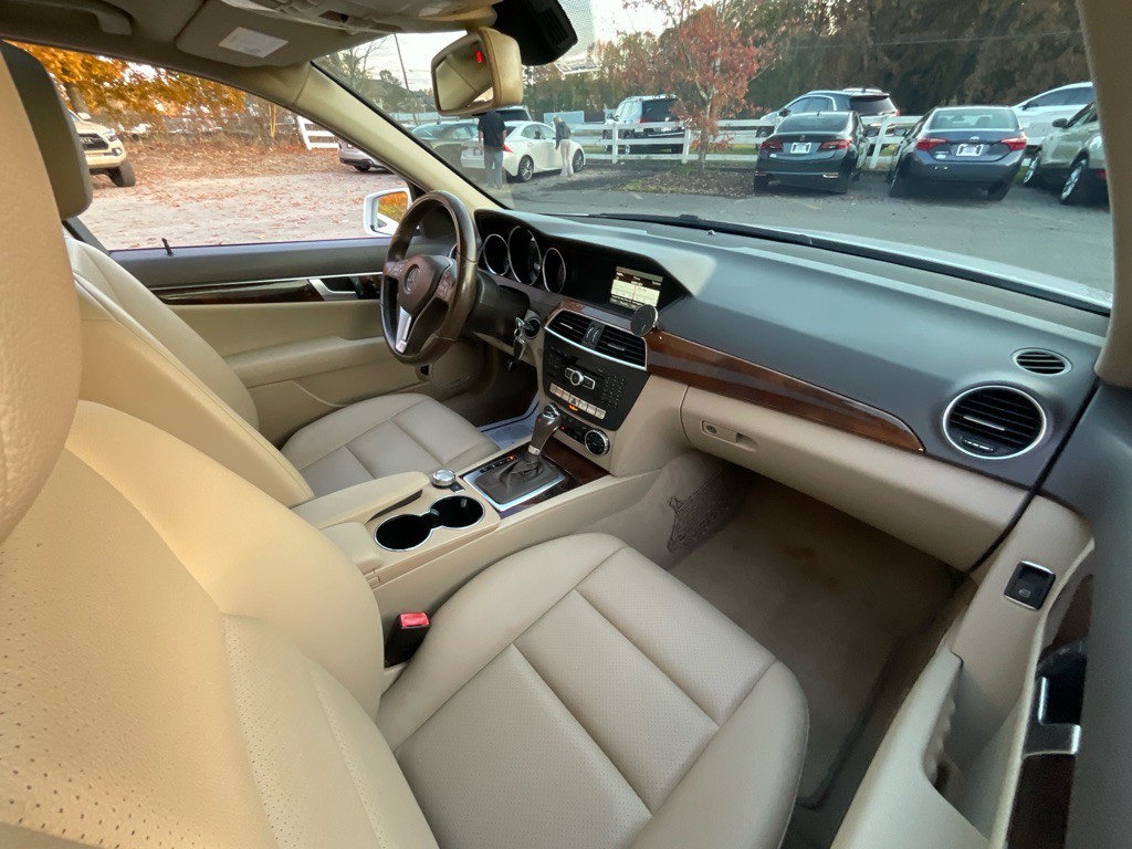 2014 Mercedes-Benz C-Class Image 18