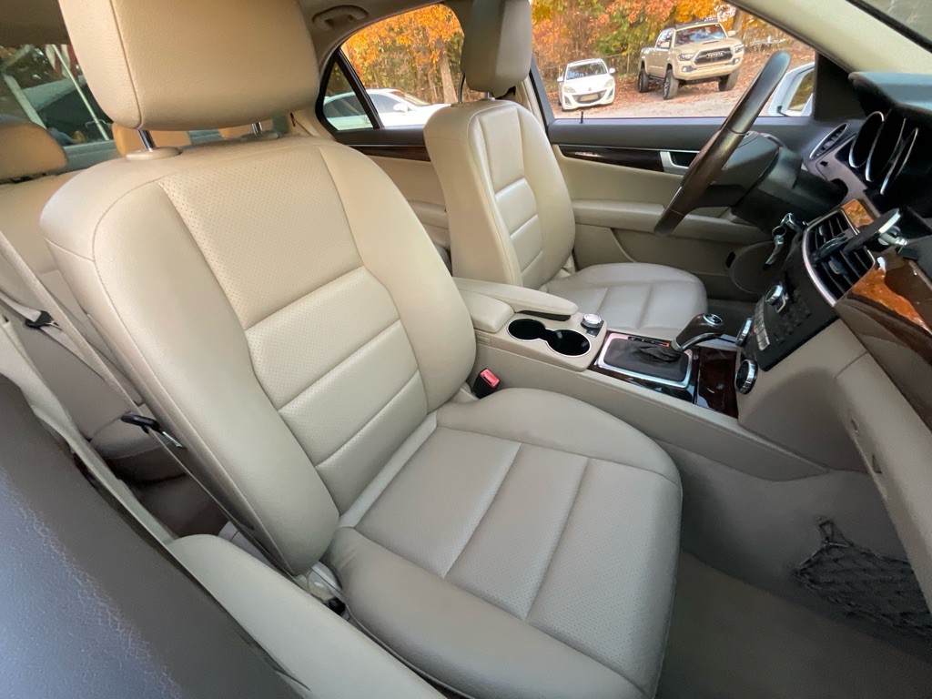 2014 Mercedes-Benz C-Class Image 19