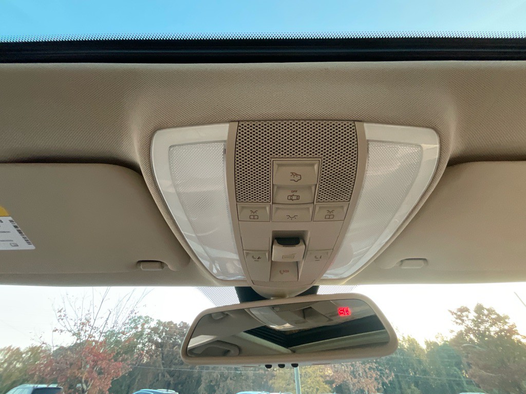 2014 Mercedes-Benz C-Class Image 25