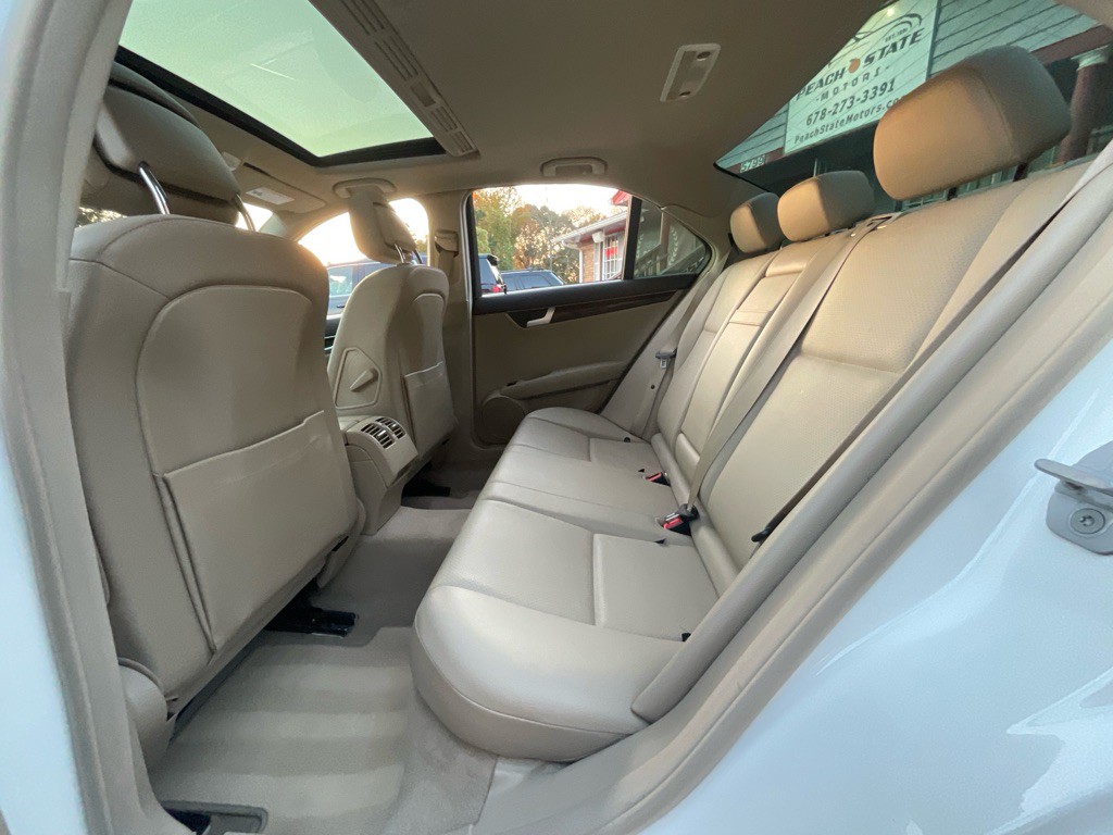 2014 Mercedes-Benz C-Class Image 27