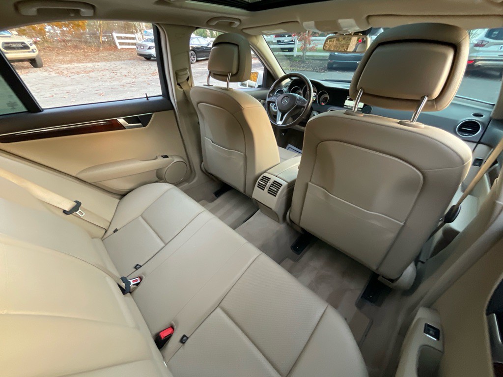 2014 Mercedes-Benz C-Class Image 31