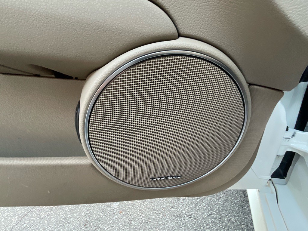 2014 Mercedes-Benz C-Class Image 40