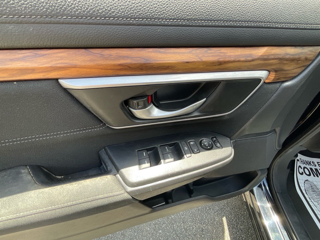 2017 Honda CR-V Image 40