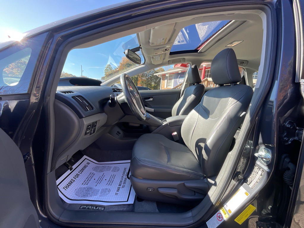 2010 Toyota Prius Image 15