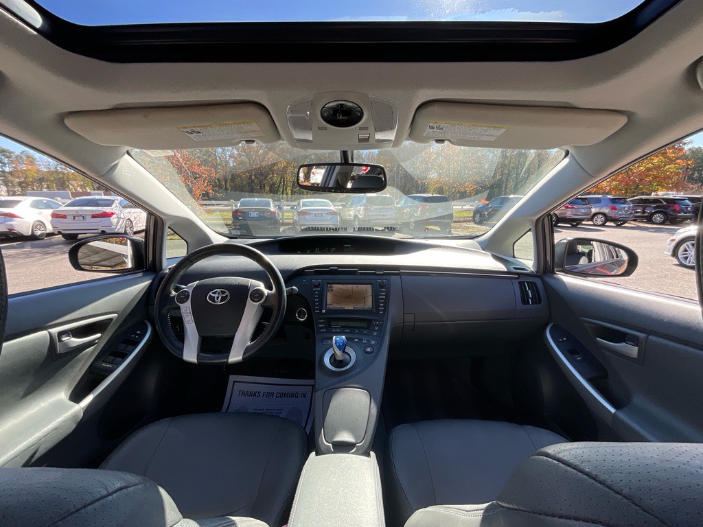 2010 Toyota Prius Image 21