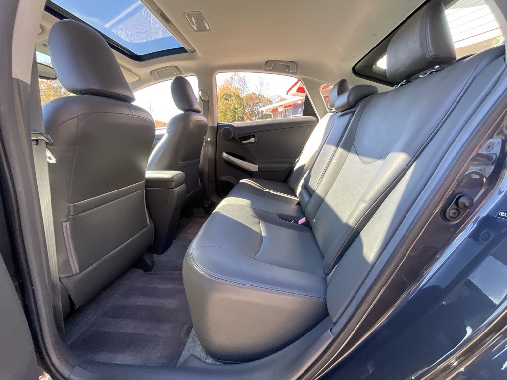 2010 Toyota Prius Image 30