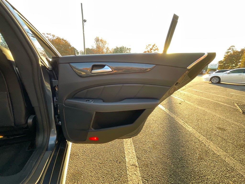 2016 Mercedes-Benz CLS-Class Image 46