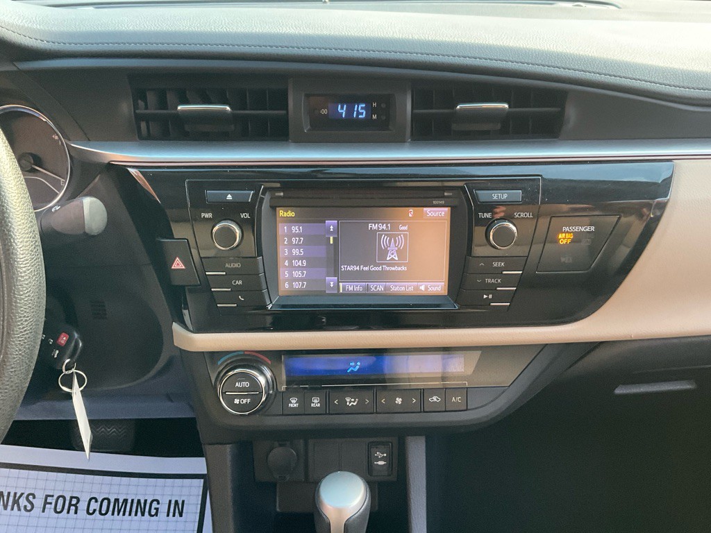 2014 Toyota Corolla Image 22