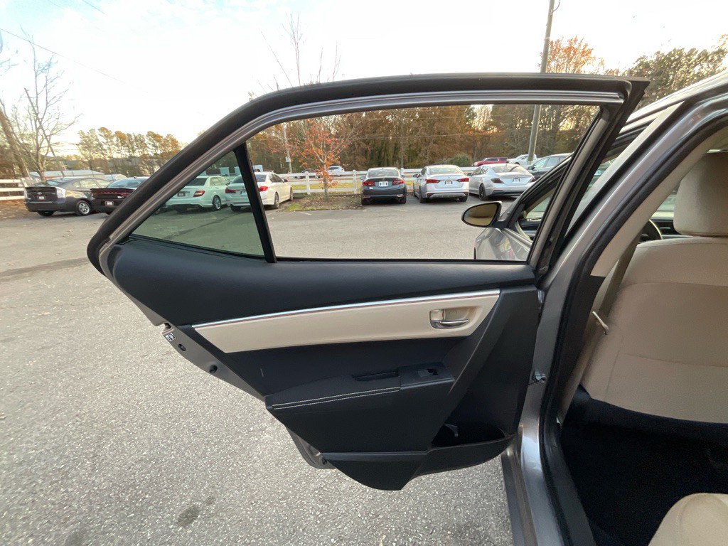 2014 Toyota Corolla Image 36