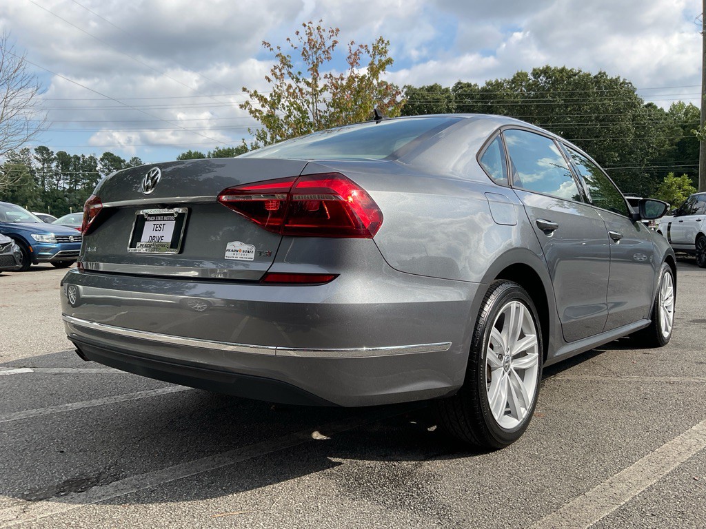 2019 Volkswagen Passat Image 5