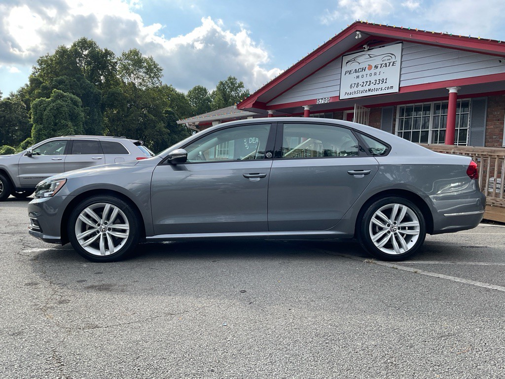 2019 Volkswagen Passat Image 8
