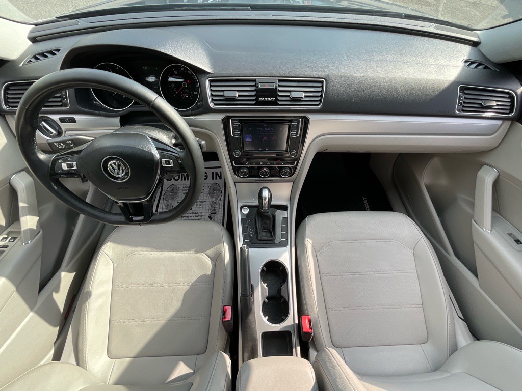 2019 Volkswagen Passat Image 22