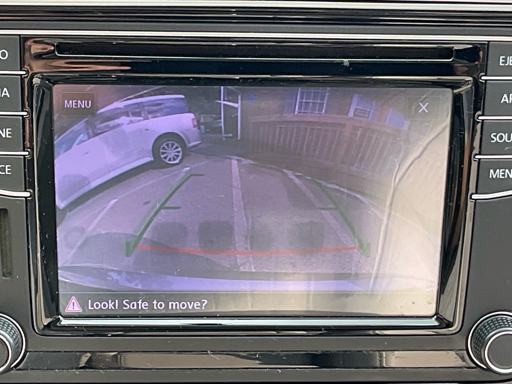 2019 Volkswagen Passat Image 25