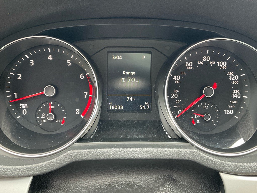 2019 Volkswagen Passat Image 26