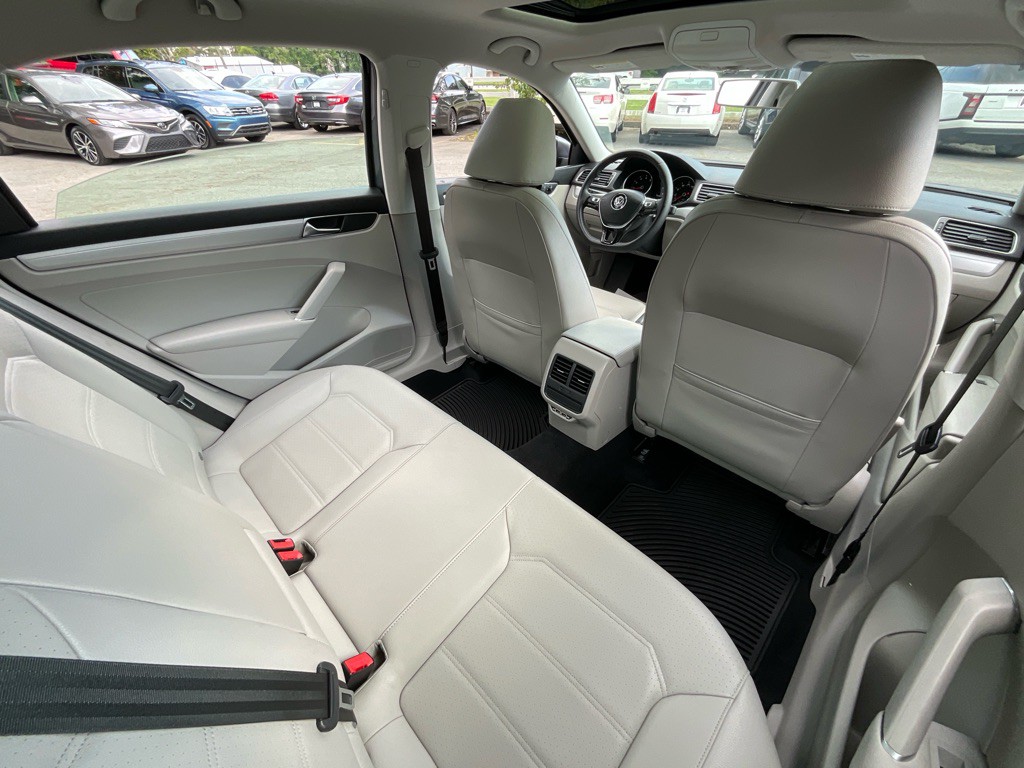 2019 Volkswagen Passat Image 33