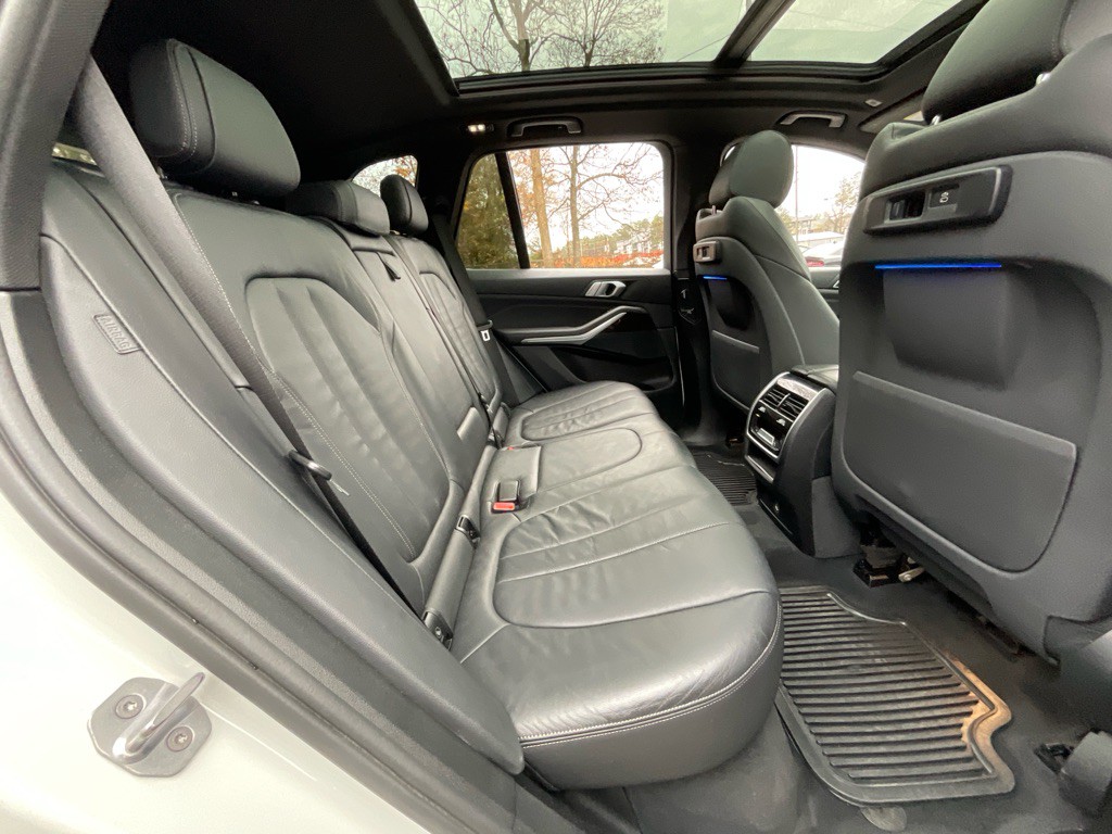 2019 BMW X5 Image 32