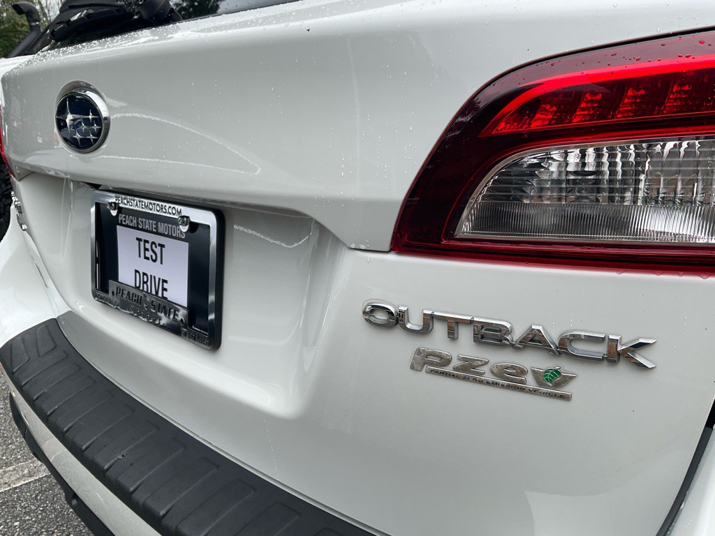 2017 Subaru Outback Image 10