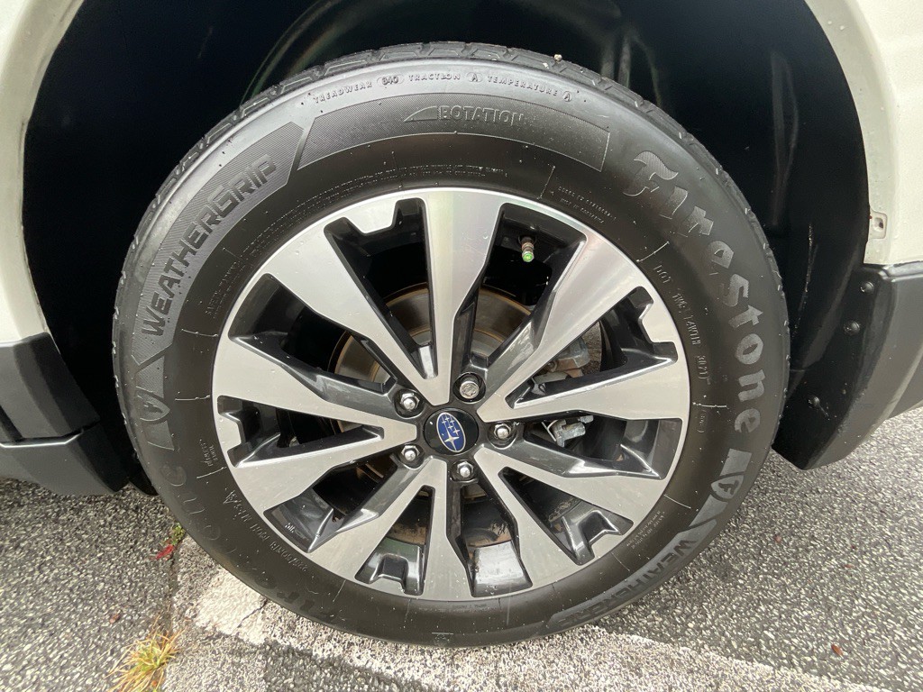 2017 Subaru Outback Image 12