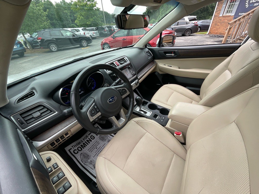 2017 Subaru Outback Image 16