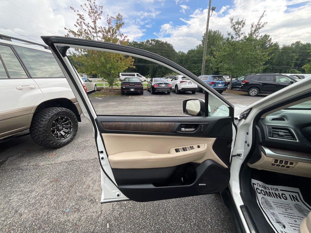2017 Subaru Outback Image 42