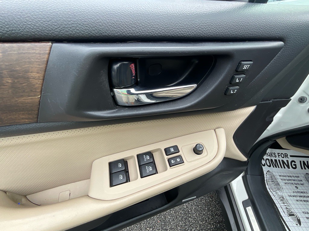 2017 Subaru Outback Image 43