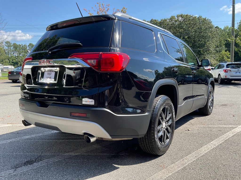 2017 GMC Acadia Image 5